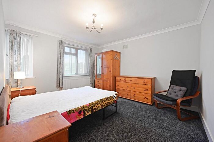 1 Bedroom Flat To Rent In Grange Park, London, W5