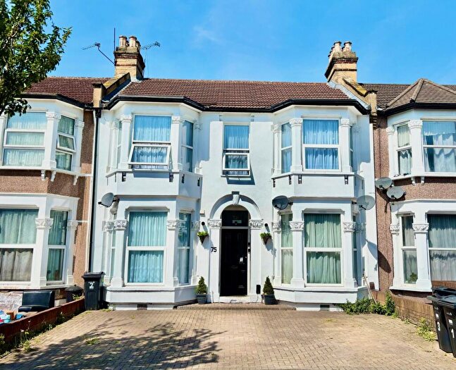 1 Bedroom Flat To Rent In Elgin Road, Goodmayes, IG3