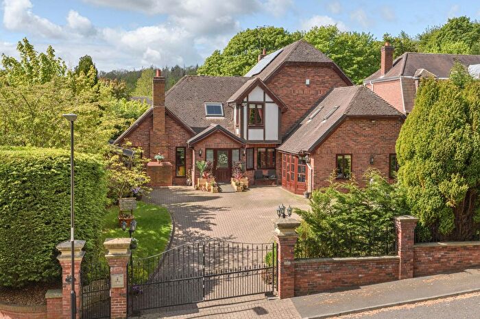 5 Bedroom Detached House For Sale In Brook House, Brookside Wood, Fatfield, Washington, NE38