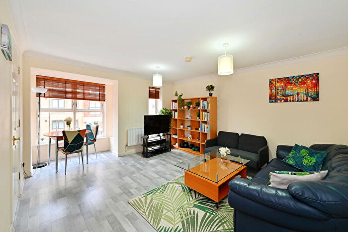 2 Bedroom Flat For Sale In Osbourne House, Britannia Village, E16