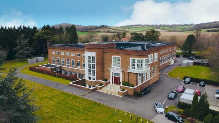 1 Bedroom Flat For Sale In Wycombe Road, Saunderton, High Wycombe, HP14