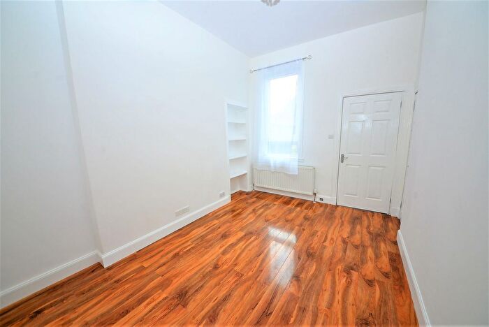 1 Bedroom Flat For Sale In College Street, Buckhaven, KY8