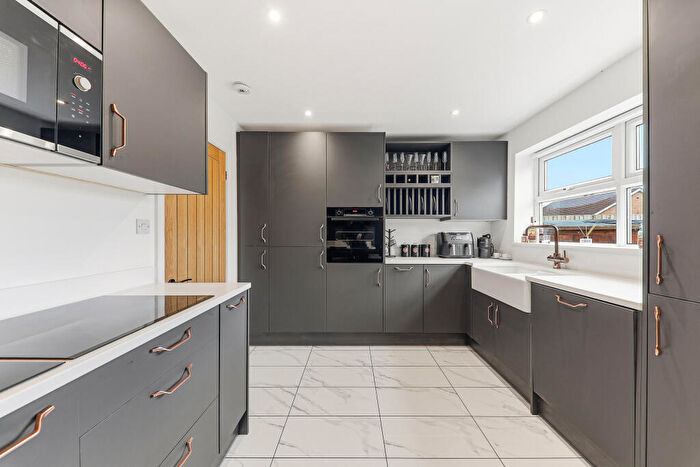 4 Bedroom Detached House For Sale In Hopefield Chase, Rothwell, Leeds, West Yorkshire, LS26