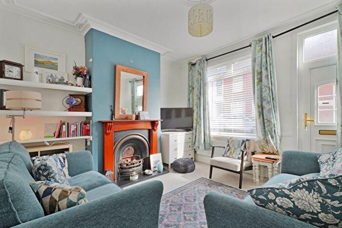 3 Bedroom Terraced House For Sale In Helmton Road, Woodseats, Sheffield, S8