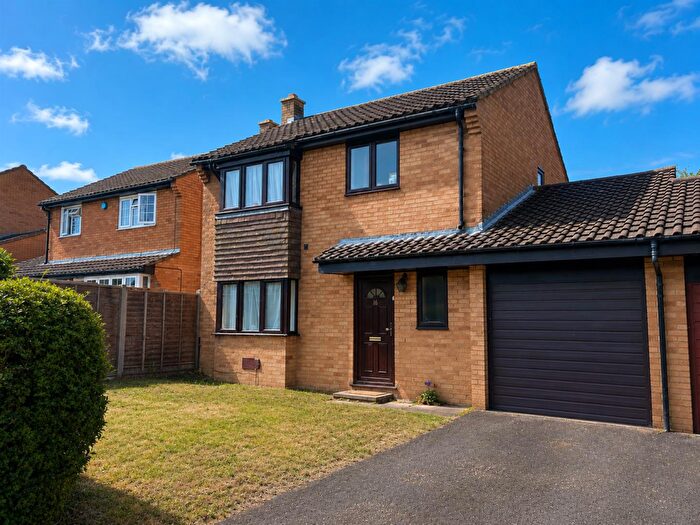 Property For Sale In The Boundary, Oldbrook, Milton Keynes, MK6