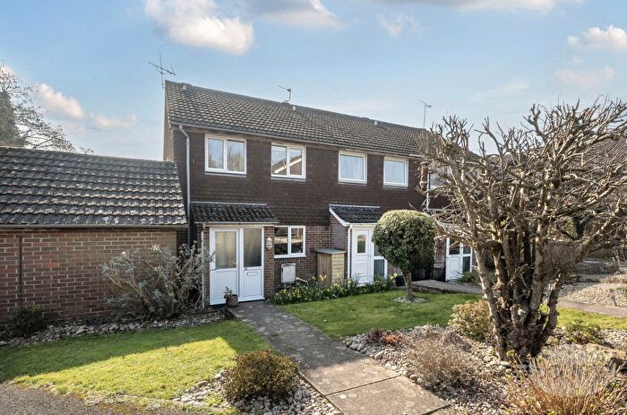 3 Bedroom Terraced House For Sale In Stoneham Park, Petersfield, Hampshire, GU32