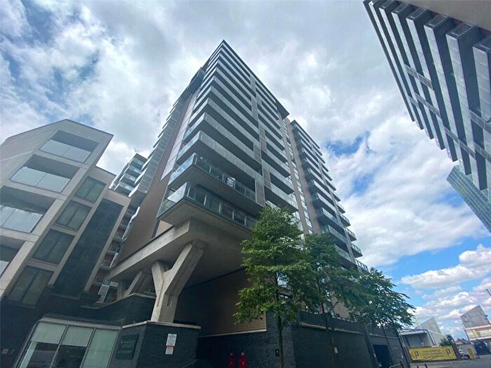 1 Bedroom Apartment To Rent In Spectrum Block, Blackfriars Road, Manchestr City Centre, Salford, M3