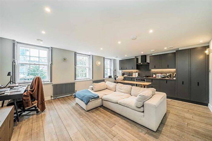1 Bedroom Flat To Rent In Charlotte Street, London, W1T
