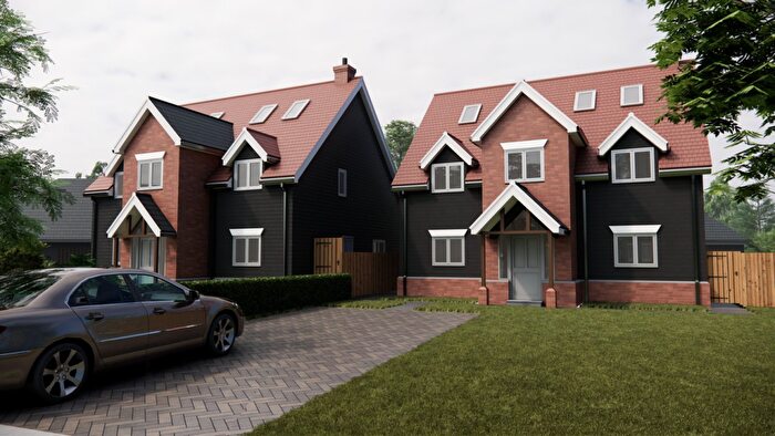 4 Bedroom Detached House For Sale In Chestnut Grove, Dunton Lane, Biggleswade, SG18