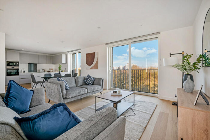 3 Bedroom Apartment To Rent In Beam House, Tottenham Hale London, N17