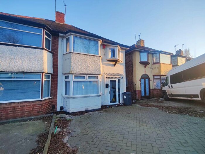 3 Bedroom Semi-Detached House To Rent In Tyburn Road, Erdington, B24