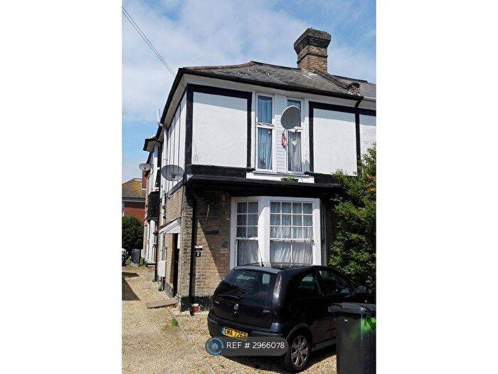 Studio To Rent In Gordon Road, Bournemouth, BH1
