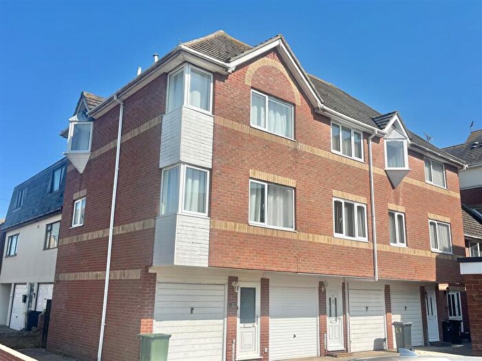 2 Bedroom Town House For Sale In Southcliff Mews, Clacton-On-Sea, Essex, CO15