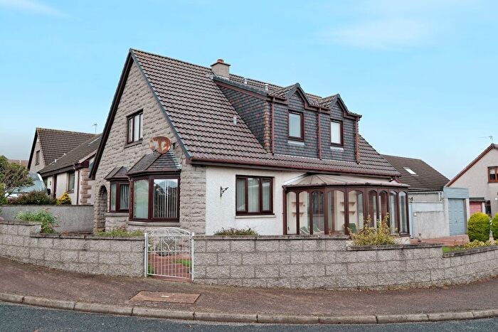 4 Bedroom Detached House For Sale In Cliff View, Newtonhill, AB39