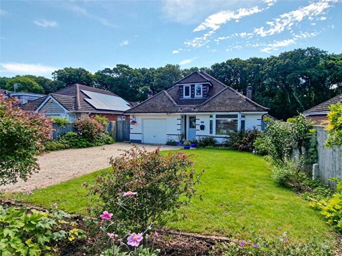4 Bedroom Bungalow For Sale In Elphinstone Road, Highcliffe, Christchurch, Dorset, BH23
