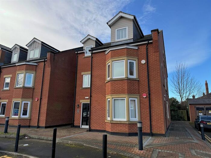 2 Bedroom Flat For Sale In Trinity, Cambridge Square, Middlesbrough, TS5
