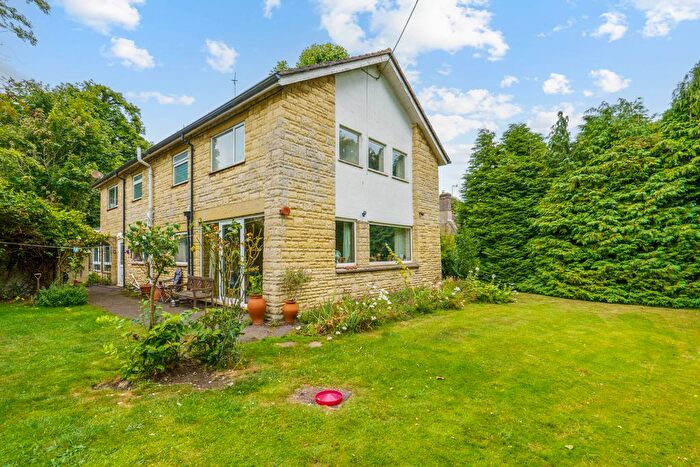 4 Bedroom Detached House For Sale In Farthinghoe Road, Hinton-In-The-Hedges, NN13