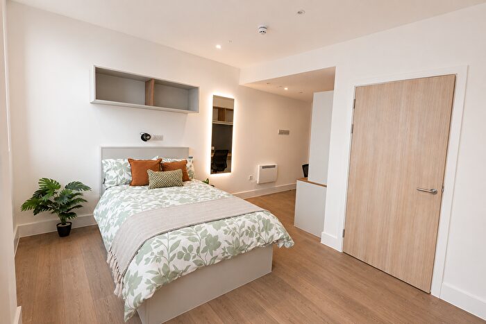 Studio To Rent In St Vincent Street., G2
