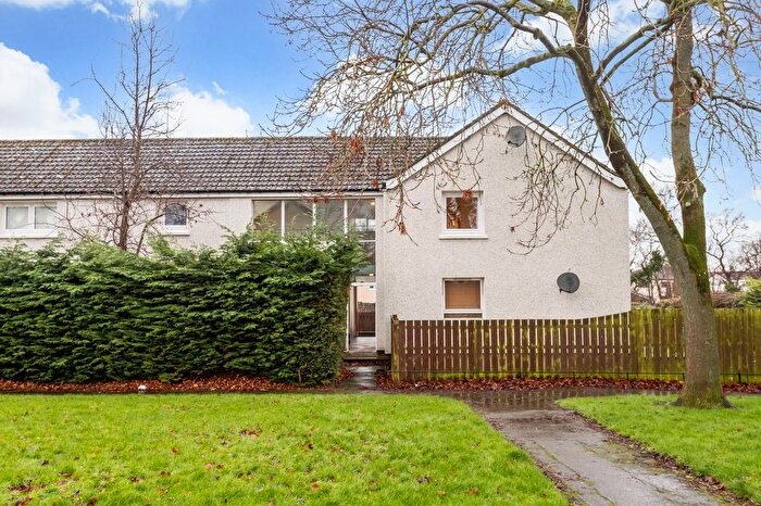 2 Bedroom Flat For Sale In Moubray Grove, South Queensferry, EH30