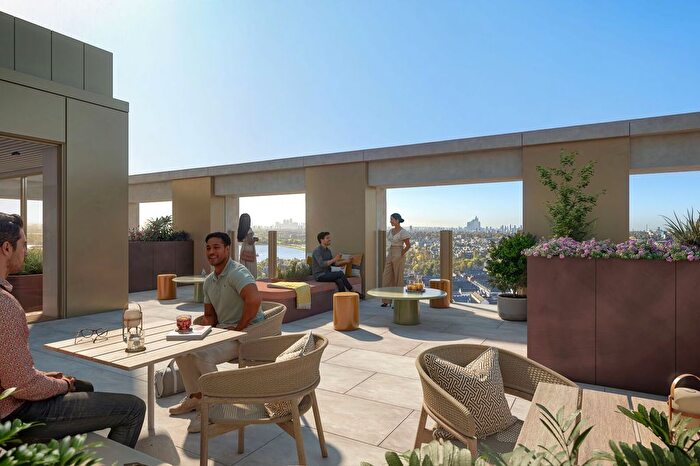 3 Bedroom Flat To Rent In Ferry Island, Tottenham, London, N17