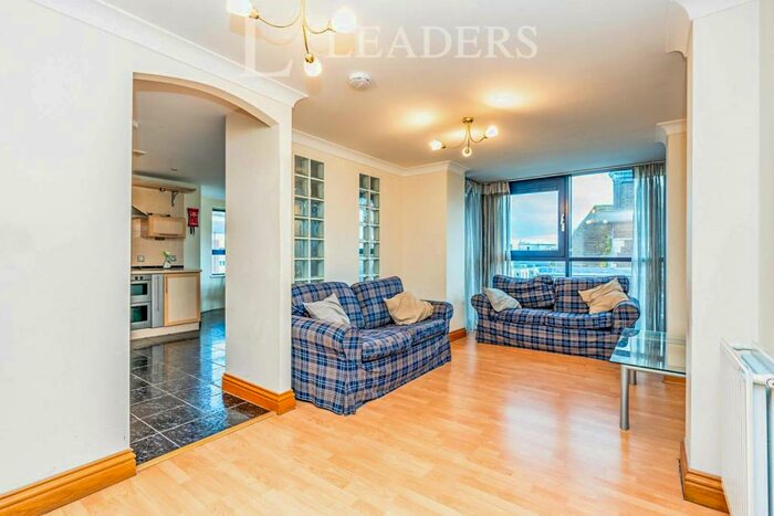 3 Bedroom Apartment To Rent In Charter House, Canute Road, Southampton, SO14