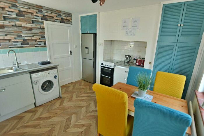 2 Bedroom Detached Bungalow For Sale In Ridgeway, Corfe Mullen, Dorset, BH21