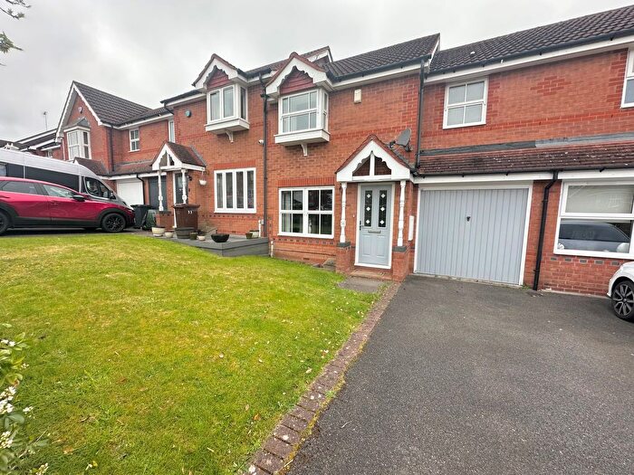 3 Bedroom Property To Rent In Defford Close, Redditch, B97
