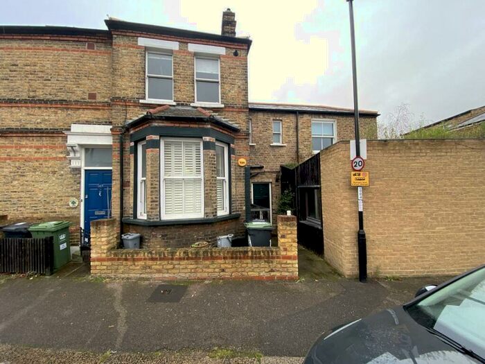 2 Bedroom Apartment To Rent In Gabriel Street, Forest Hill, London, SE23