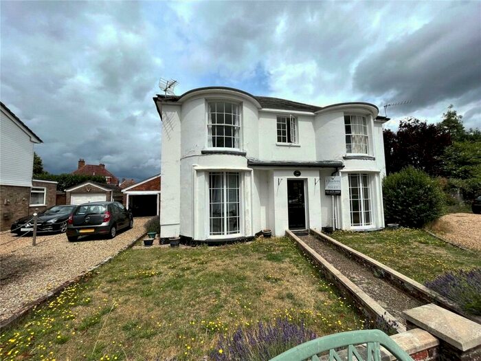 1 Bedroom Apartment To Rent In St. Clements Close, Romsey, Hampshire, SO51