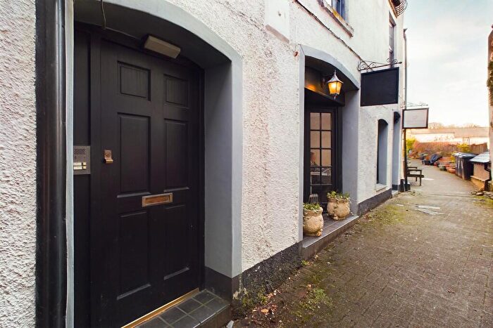 2 Bedroom Maisonette To Rent In White Hart Yard, Market Place, Ulverston, LA12