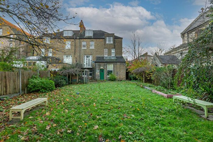 Semi-Detached House For Sale In Hillmarton Road, London, N7