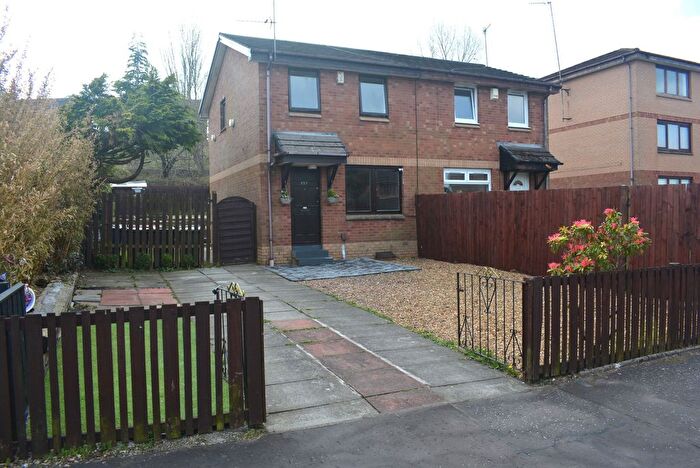 2 Bedroom Semi-Detached House For Sale In Glencoats Drive, Paisley, PA3