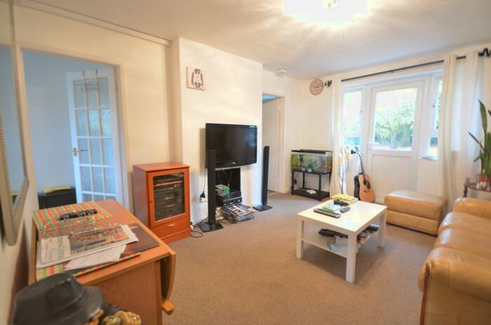 1 Bedroom Flat To Rent In Perth Road, Beckenham, BR3