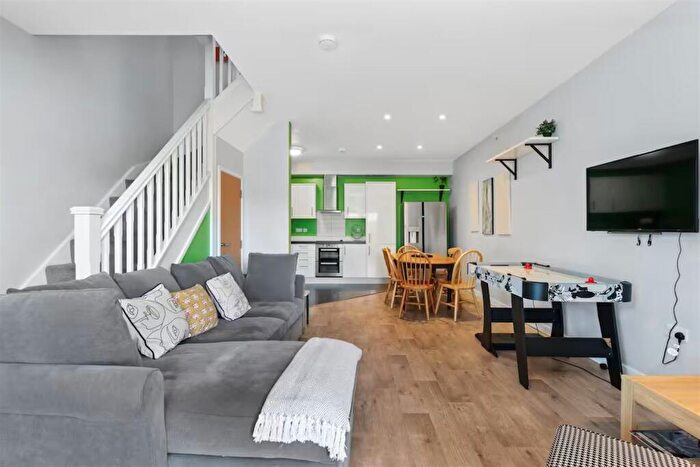 4 Bedroom House To Rent In Bevendean Road, BN2