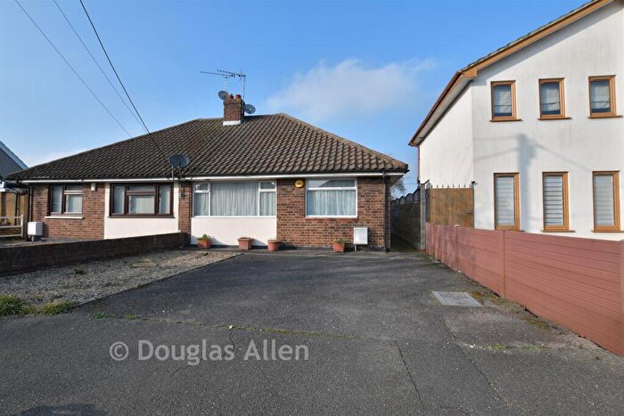 2 Bedroom Semi-Detached Bungalow For Sale In Bruce Grove, Wickford, Essex, SS11