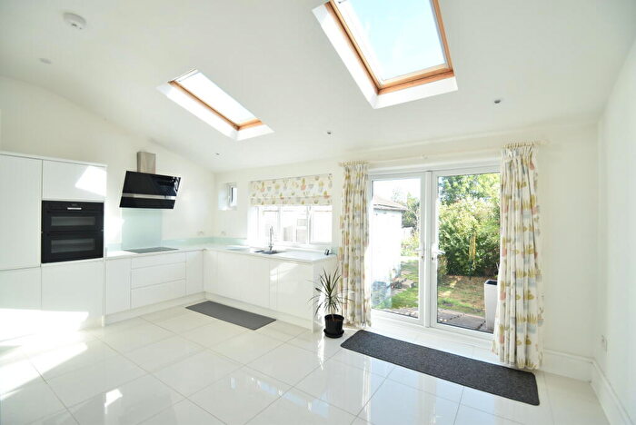 3 Bedroom Semi-Detached House For Sale In Footscray Road, Eltham, SE9