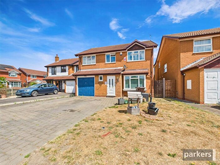 4 Bedroom Detached House For Sale In Porter Close, Lower Earley, Reading, Berkshire, RG6