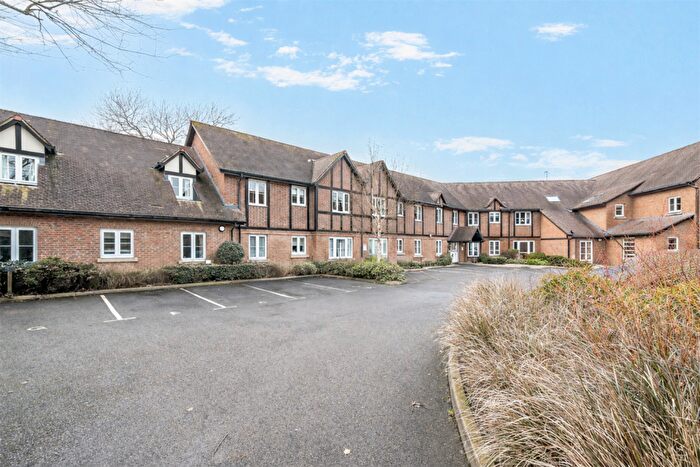 2 Bedroom Flat For Sale In Foxmead Court, Meadowside, Storrington, West Sussex, RH20