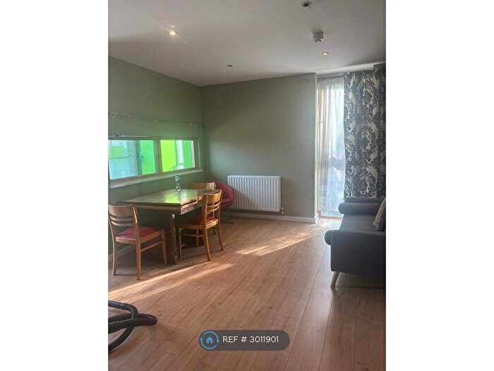 2 Bedroom Flat To Rent In Arboretum Place, Barking, IG11