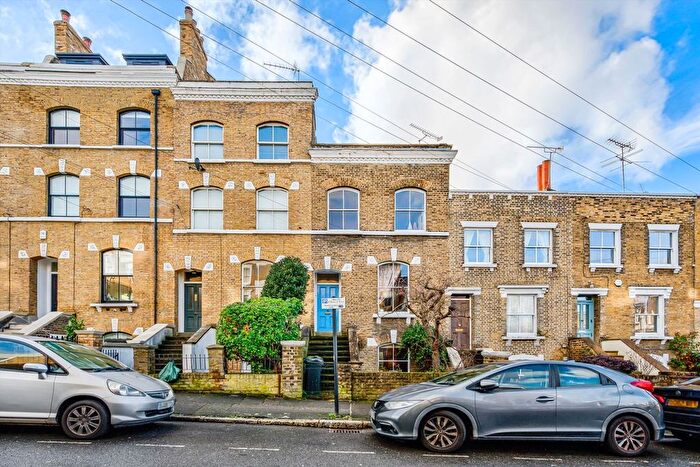 2 Bedroom Property For Sale In Lambourn Road, Clapham, SW4