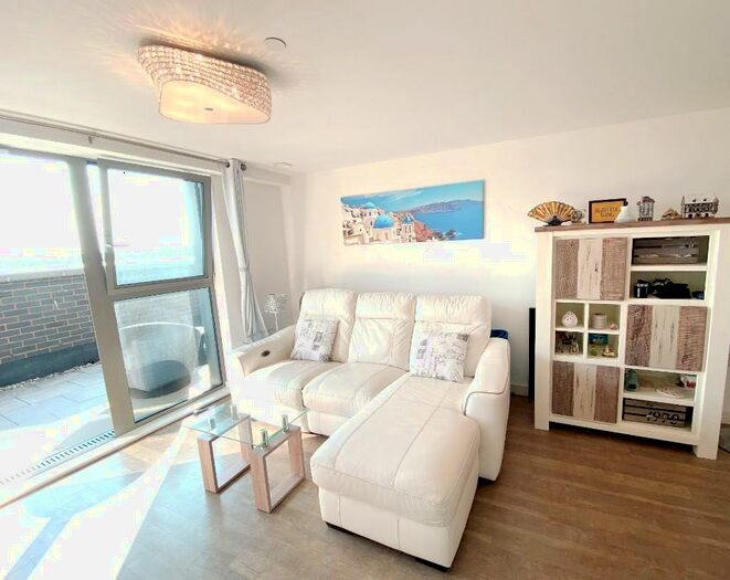 2 Bedroom Apartment To Rent In Elmira Street, London, SE13