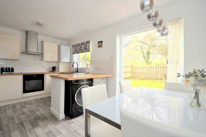 3 Bedroom Semi-Detached House To Rent In Springfield Drive, Calne, SN11