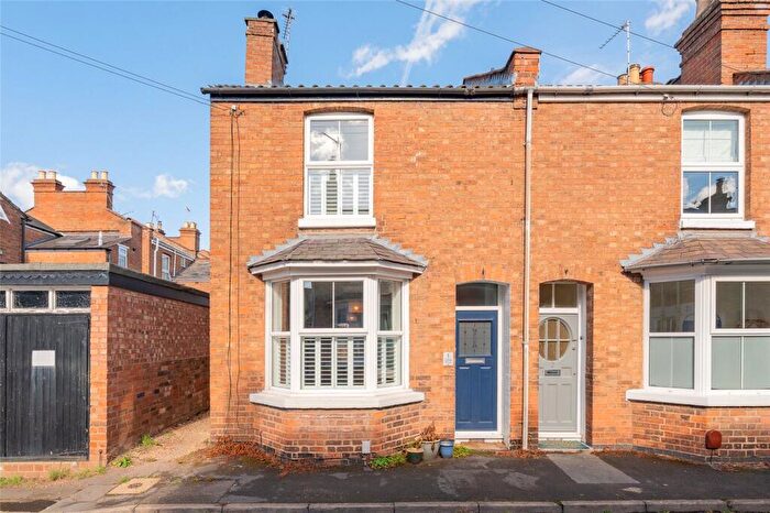 2 Bedroom End Of Terrace House For Sale In Glebe Place, Leamington Spa, Warwickshire, CV31