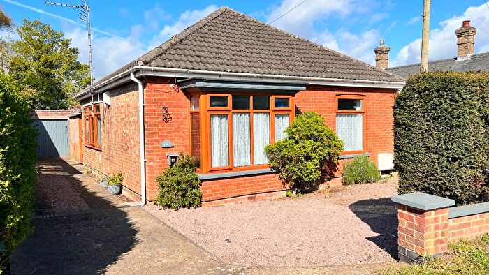 3 Bedroom Detached Bungalow For Sale In Elm Road, March, Cambridgeshire, PE15