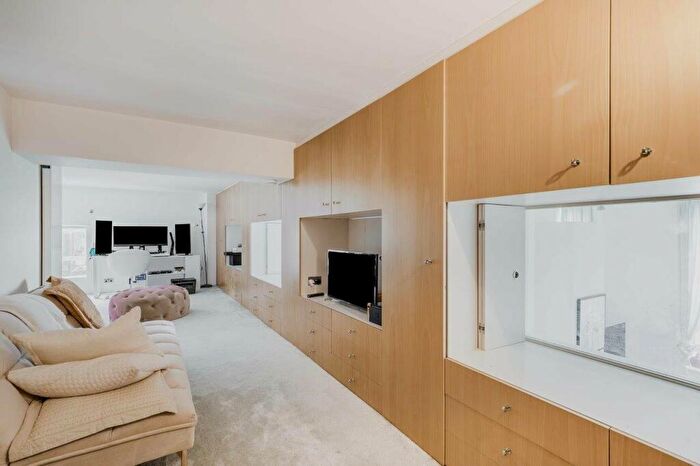 2 Bedroom Apartment For Sale In The Yoo Building, Hall Road, St John's Wood, NW8