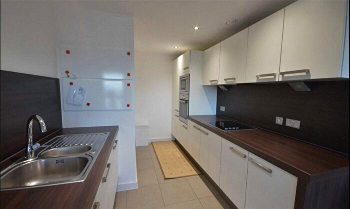 1 Bedroom Apartment To Rent In Britton House, Manchester City Centre, Manchester, M4