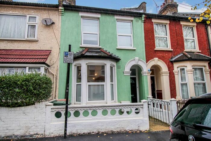 3 Bedroom Terraced House To Rent In Corporation Street, London, E15