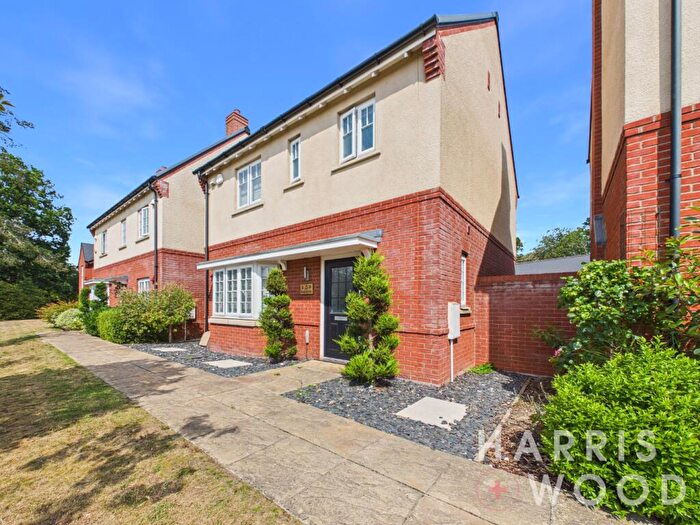 3 Bedroom Detached House For Sale In Laurel Walk, Colchester, Essex, CO4