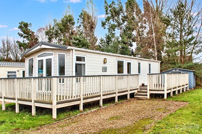 2 Bedroom Property For Sale In Silverhill Holiday Park, Lutton Gowts, PE12