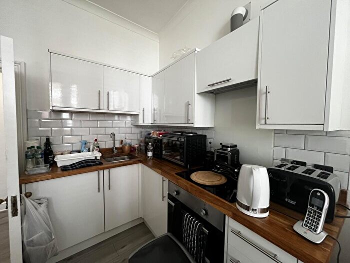 2 Bedroom Flat To Rent In Sutherland House, Hythe, CT21